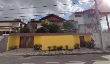Casa com 6 dormitórios à venda, 340 m² por R$ 680.000,00 - Jardim Tavares - Campina Grande/PB