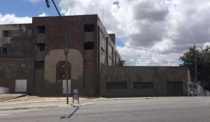 Prédio, 5630 m² - venda por R$ 13.000.000,00 ou aluguel por R$ 60.000,00/mês - São José - Campina Grande/PB