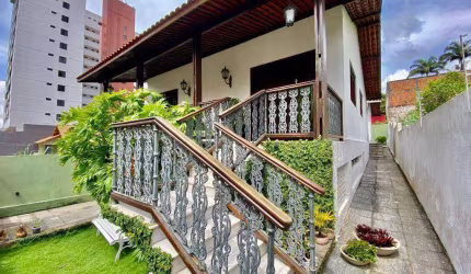 Casa com 4 dormitórios à venda, 279 m² por R$ 700.000,00 - Bela Vista - Campina Grande/PB
