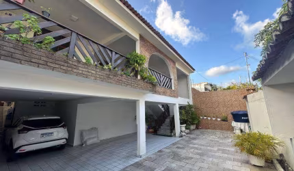 Casa com 4 quartos à venda, 150 m² por R$ 470.000 - Universitário - Campina Grande/PB