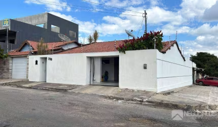 Casa com 2 dormitórios à venda, 100 m² por R$ 850.000,00 - Santa Cruz - Campina Grande/PB