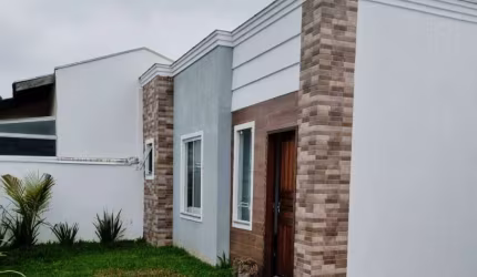Excelentes casas em condomínio fechado a 400 metros do mar!!!