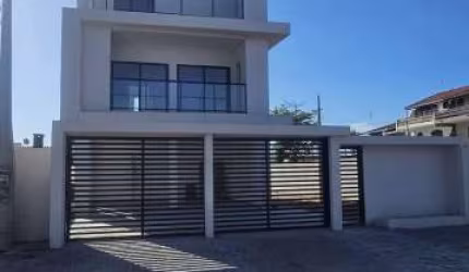 Lindo Sobrado Triplex Novo de Esquina com Vista Mar Balneário Rivieira
