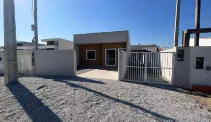 Casas 3 quartos sendo 1 suíte  a 450m do Mar Balneário Currais