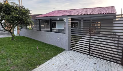 Casa Térrea excelente padrão de acabamento 4 quartos sendo 2 suítes