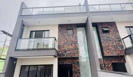 Triplex em alto padrão com vista para o mar Praia de Leste 150 m do mar