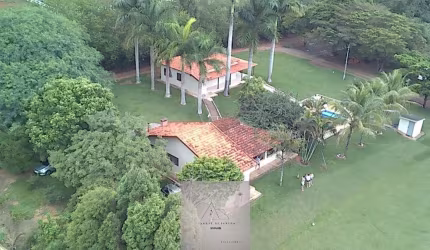 Sítio à venda em Cesário Lange-SP: 3 quartos, 1 sala, 1 banheiro, 59.000 m² de área no bairro desejado!