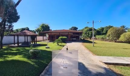 Maravilhosa Chácara à Venda em Itu-SP: 4 Quartos, 1 Suíte, 3 Salas, 3 Banheiros, 3 Vagas de Garagem