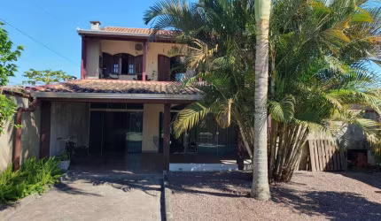 Casa com 5 dormitórios à venda, 206 m² por R$650.000,00 - Itapema do Norte Gleba II - Itapoá/SC