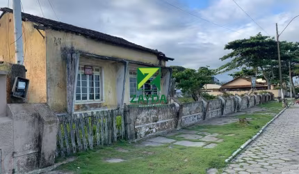Casa em amplo terreno, com 660m² de área total, no Praião, em Barra de São João. OPORTUNIDADE PARA INVESTIMENTO