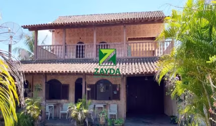 Casa à venda em Cabo Frio-RJ, bairro Tamoios: 6 quartos, 1 suíte, 1 sala, 2 banheiros, 150m² de área. Venha conferir!