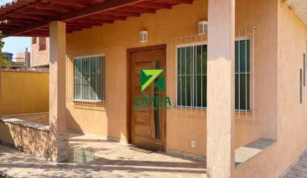 Casa linear para venda , com 02 quartos e amplo quintal no bairro São João / Casimiro de Abreu.