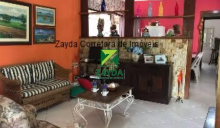 Casa à venda em Casimiro de Abreu-RJ, bairro Peixe Dourado II - Barra de São João: 3 quartos, 2 suítes, 1 sala, 3 banheiros, 12 vagas, 250 m².