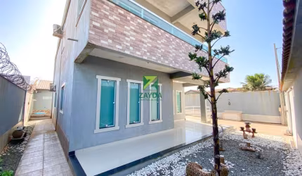 Casa triplex a beira mar com 04 quartos no bairro Vila Campo Alegre em Barra de São João.