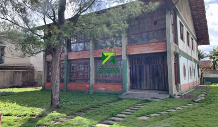 Imperdível casa à venda na Vila Campo Alegre em Casimiro de Abreu-RJ: 4 quartos, 2 suítes, 2 salas, 5 banheiros, 5 vagas de garagem, 544m².