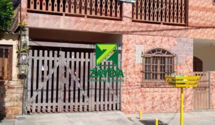 Casa à venda em Casimiro de Abreu-RJ, bairro Peixe Dourado II: 8 quartos, 1 suíte, 2 salas, 3 banheiros, 1 vaga, 1,11 m².