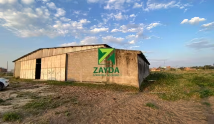 Galpão comercial à venda em Rio das Ostras-RJ: 1 sala, 1 vaga de garagem, 562,00 m² no bairro Palmital!