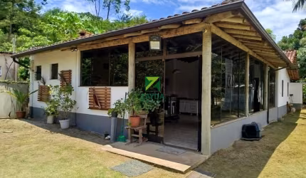 Imperdível sítio à venda em Rio das Ostras-RJ, bairro Cantagalo: 3 quartos, 1 suíte, 2 salas, 3 banheiros, 3 vagas de garagem, 2.555,00m².