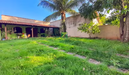 Casa à venda em Casimiro de Abreu-RJ, no bairro Peixe Dourado II - Barra de São João! 3 quartos, 2 salas, 2 banheiros, 2 vagas de garagem, 127,00 m² de área.