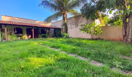 Casa à venda em Casimiro de Abreu-RJ, no bairro Peixe Dourado II - Barra de São João! 3 quartos, 2 salas, 2 banheiros, 2 vagas de garagem, 127,00 m² de área.