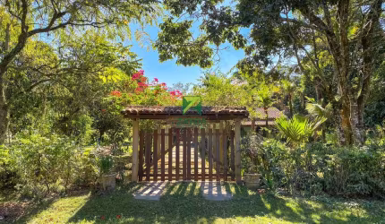 Chácara à venda em Cabo Frio-RJ, Unamar (Tamoios) com 800m² de terreno