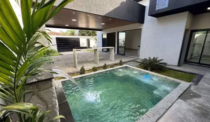 Casa à venda 3 Quartos sendo 3 Suítes, 177 m²
