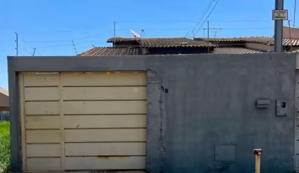 Casa 2 quartos, sendo 1 suíte, 2 banheiros, no Setor Kayana - Trindade