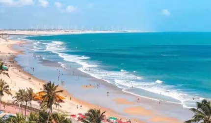 Lote a 800m da praia