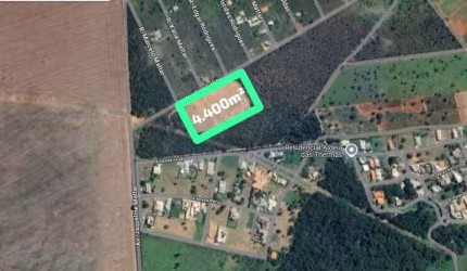 Área  à venda com 4.400 m² em Caldas Novas.