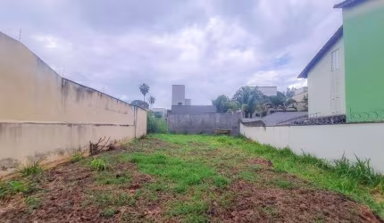 Lote à venda com 458,80m² no Setor Jaó.