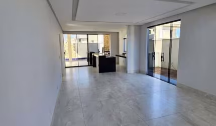 Sobrado de Alto Padrão com 4 Suítes e Lazer Completo no Parqville Jacarandá