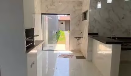 Casa à venda com 140,00 m² com 3 quartos sendo 1 suíte no Setor Maysa - Trindade