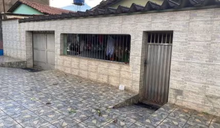 Casa à Venda com 4 quartos, 156,00 m² na Vila Pai Eterno - Trindade