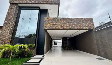 Casa com quatro suítes no Setor Faiçalville