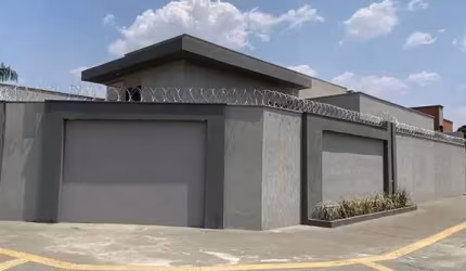 Casa à Venda com 3 suítes, 245,03 m², no Setor dos Funcionários
