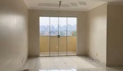 Apartamento à venda Reformado com 3 Quartos sendo 1 suíte de 92,00m² no Sudoeste