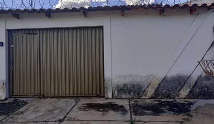 Casa à Venda com 3 quartos, sendo 1 suíte de  82,20 m² no Bairro Cardoso