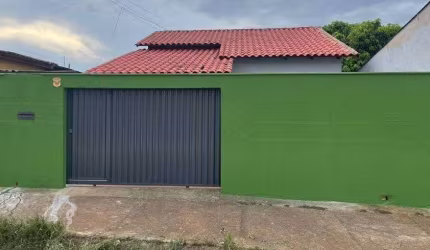 Casa a venda de 115,00m2 em Campos Belos - Goiás.
