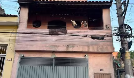 Imperdível Casa à Venda em São Paulo-SP, Jardim Sapopemba  4 Quartos, 1 Sala, 3 Banheiros  97,00 m² de Área