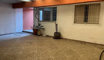 Imperdível: Casa à venda em Santo André-SP, bairro Utinga, 3 quartos, 2 salas, 2 banheiros, 4 vagas, 164m². Confira já!