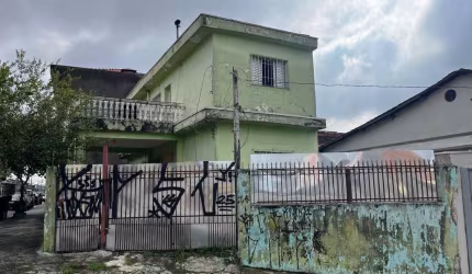 Imperdível Casa à Venda em São Paulo-SP, Vila Primavera: 2 Quartos, 1 Sala, 1 Banheiro, 3 Vagas de Garagem, 110m² de Área.