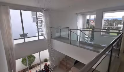 Sobrado à Venda no Condomínio San Marco, Taubaté - 3 Suítes