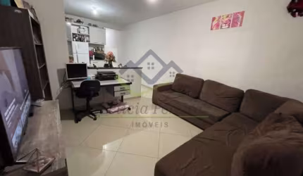 Casa com 3 Quartos à venda, 110 m² por R$ 380.000 - Jardim Quaresmeira - Suzano/SP