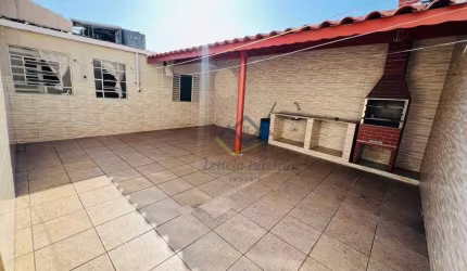 Casa com 3 dormitórios à venda, 182 m² por R$ 580.000,00 - Vila Amorim - Suzano/SP