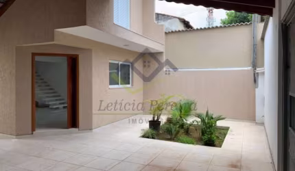 Sobrado com 2 dormitórios à venda, 200 m² por R$ 790.000,00 - Jardim Suzano - Suzano/SP