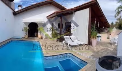 Casa 3 Quartos à venda, 172 m² por R$ 1.050.000 - Vila Oliveira - Mogi das Cruzes/SP