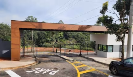 Terreno à venda Condomínio Villagio New Ville