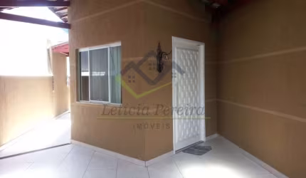 Casa com 2 dormitórios à venda, 108 m² por R$ 480.000,00 - Parque Maria Helena - Suzano/SP