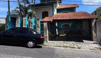 Sobrado com 3 dormitórios à venda, 320 m² por R$ 1.060.000,00 - Mogi Moderno - Mogi das Cruzes/SP