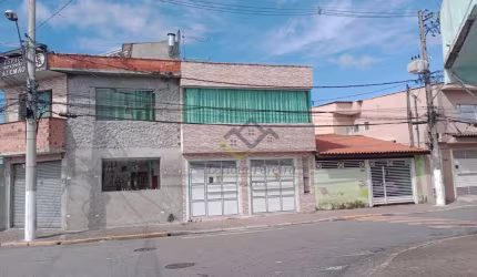 Sobrado com 3 quartos à venda, 280 m² por R$ 650.000 - Calmon Viana - Poá/SP